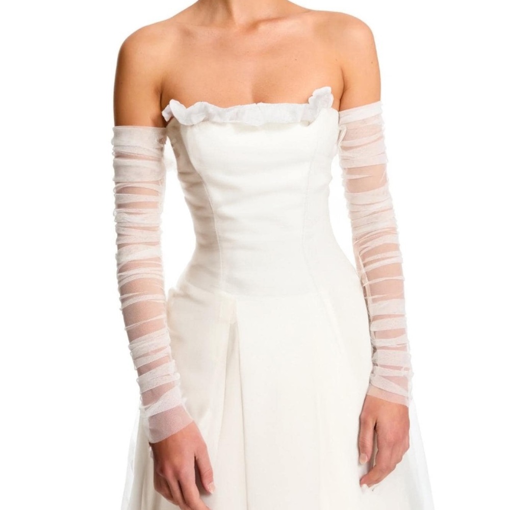 Elegant Off-Shoulder White sleeves
